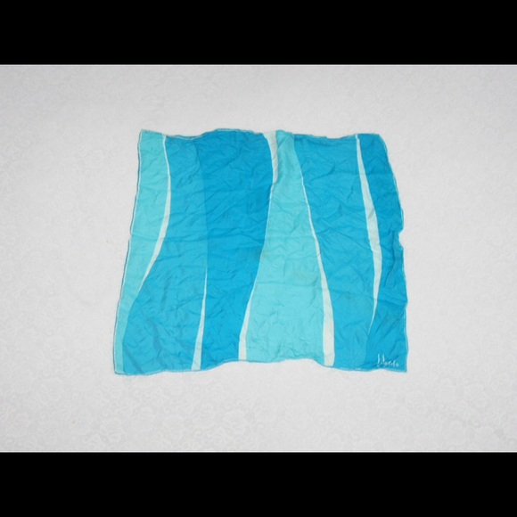 Vintage VERA Scarf - Picture 7 of 10